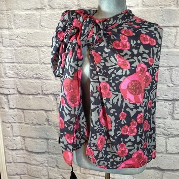 Floral wrap/scarf/kimono - Picture 8 of 12